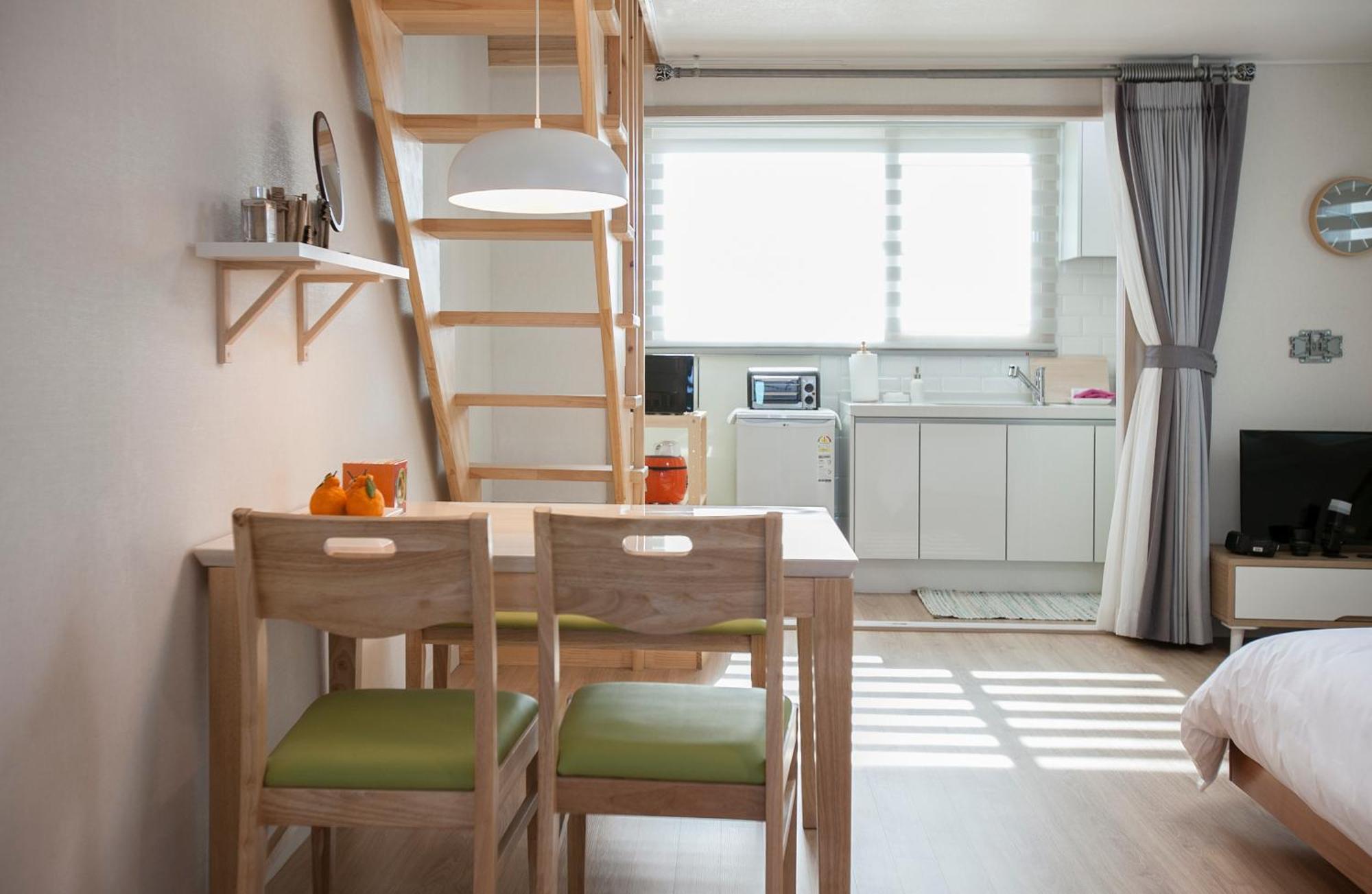 Jeju Aria Pension ภายนอก รูปภาพ