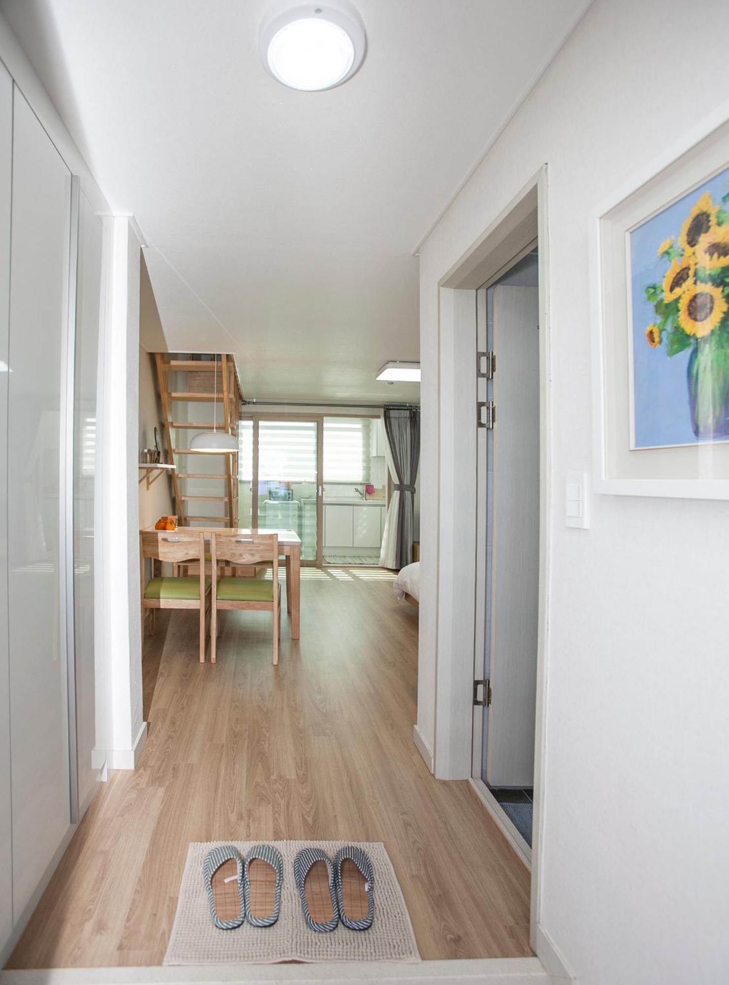 Jeju Aria Pension ภายนอก รูปภาพ