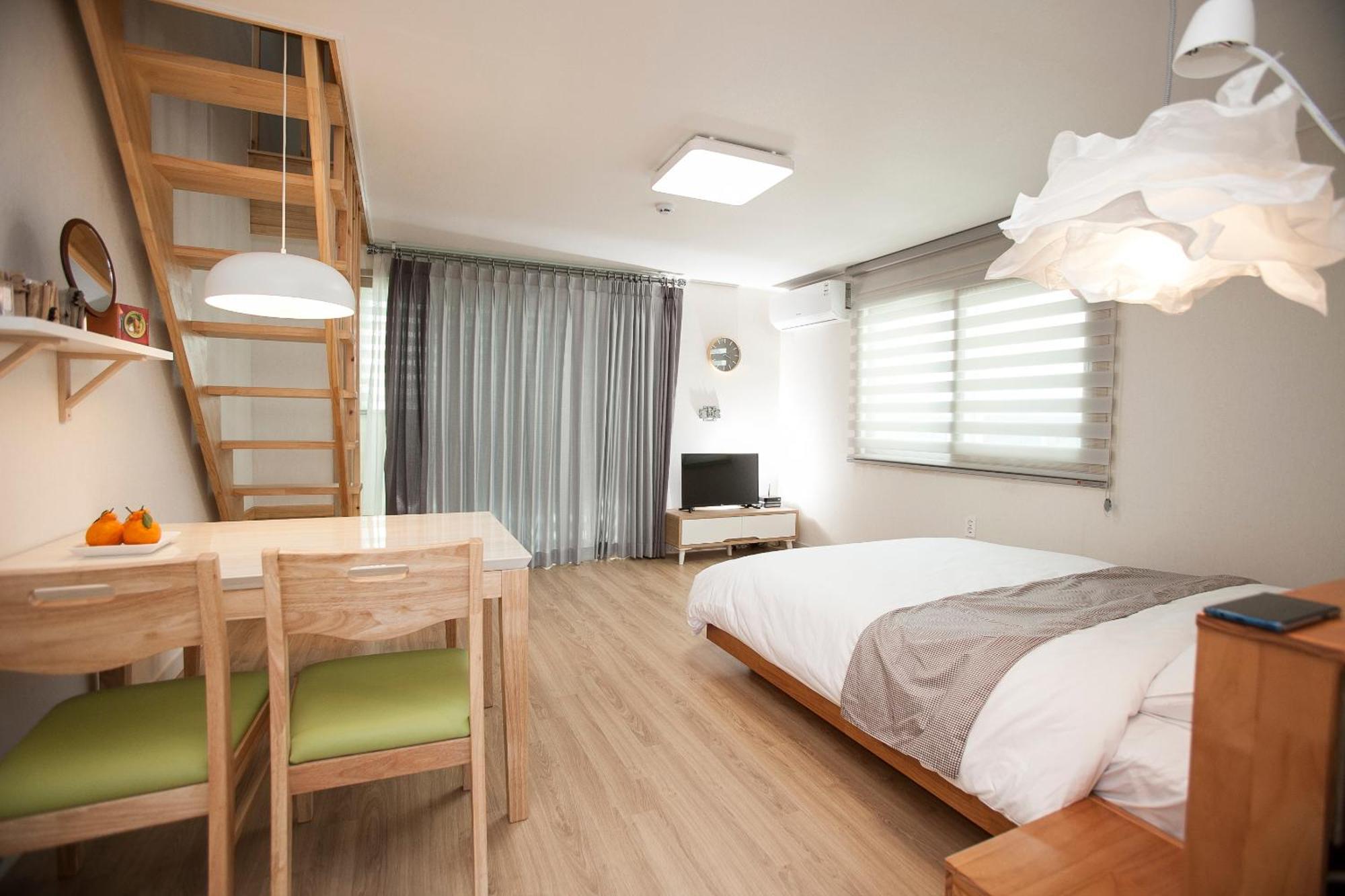 Jeju Aria Pension ภายนอก รูปภาพ